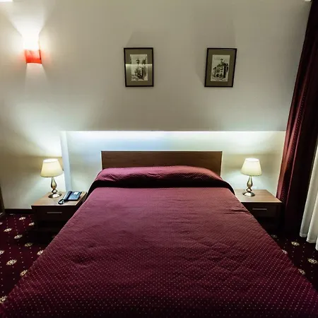 Ferdinand Otel Köstence